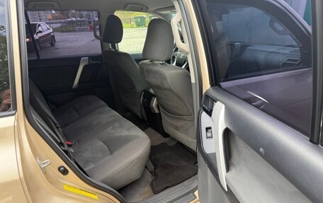 Toyota Land Cruiser Prado 150 рестайлинг 2, 2010 год, 2 050 000 рублей, 20 фотография