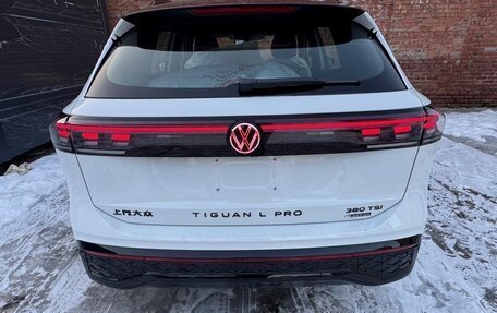 Volkswagen Tiguan, 2025 год, 4 800 000 рублей, 11 фотография