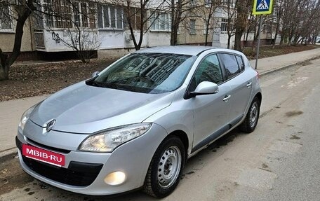 Renault Megane III, 2012 год, 550 000 рублей, 2 фотография
