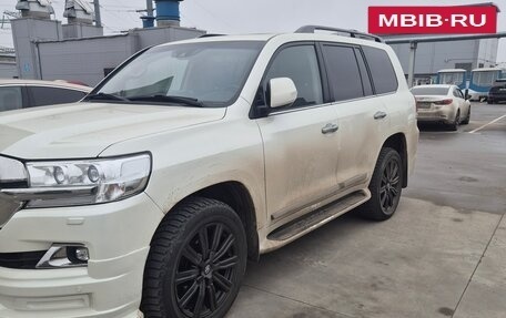Toyota Land Cruiser 200, 2018 год, 7 500 000 рублей, 2 фотография