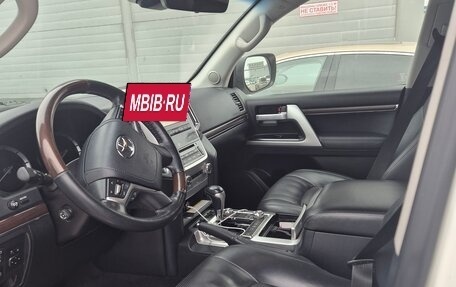 Toyota Land Cruiser 200, 2018 год, 7 500 000 рублей, 7 фотография