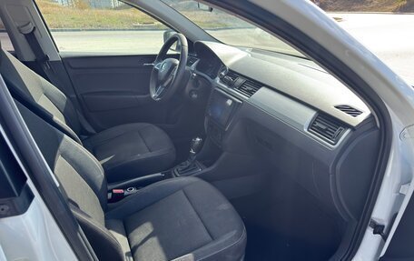 Skoda Rapid I, 2015 год, 850 000 рублей, 13 фотография