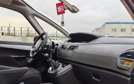 Citroen C4 Picasso II рестайлинг, 2011 год, 590 000 рублей, 10 фотография