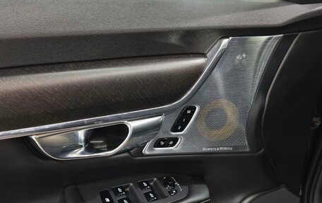 Volvo V90 Cross Country I рестайлинг, 2018 год, 2 990 000 рублей, 8 фотография