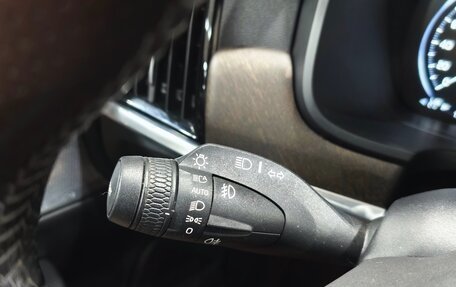 Volvo V90 Cross Country I рестайлинг, 2018 год, 2 990 000 рублей, 15 фотография