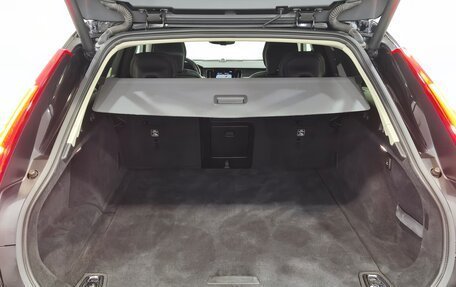 Volvo V90 Cross Country I рестайлинг, 2018 год, 2 990 000 рублей, 28 фотография