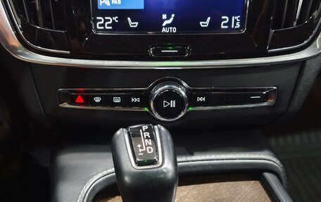 Volvo V90 Cross Country I рестайлинг, 2018 год, 2 990 000 рублей, 22 фотография