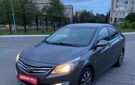 Hyundai Solaris II рестайлинг, 2015 год, 1 150 000 рублей, 1 фотография