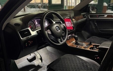 Volkswagen Touareg III, 2010 год, 1 500 000 рублей, 7 фотография