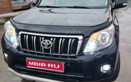Toyota Land Cruiser Prado 150 рестайлинг 2, 2011 год, 3 250 000 рублей, 1 фотография