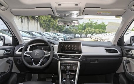 Volkswagen T-Roc I, 2025 год, 2 660 000 рублей, 5 фотография