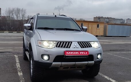 Mitsubishi Pajero Sport II рестайлинг, 2012 год, 2 250 000 рублей, 1 фотография