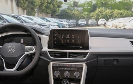 Volkswagen T-Roc I, 2025 год, 2 660 000 рублей, 6 фотография