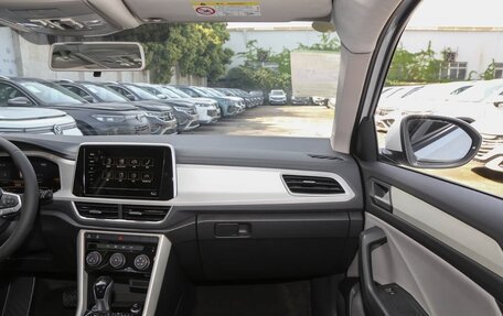 Volkswagen T-Roc I, 2025 год, 2 660 000 рублей, 7 фотография