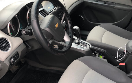 Chevrolet Cruze II, 2010 год, 705 000 рублей, 7 фотография