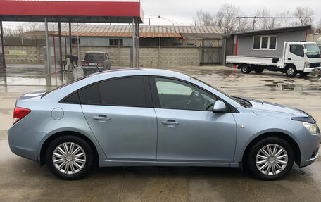 Chevrolet Cruze II, 2010 год, 705 000 рублей, 4 фотография