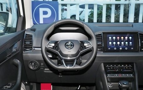 Skoda Karoq I, 2025 год, 2 680 000 рублей, 2 фотография