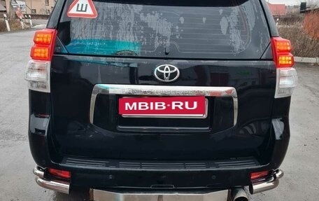 Toyota Land Cruiser Prado 150 рестайлинг 2, 2011 год, 3 250 000 рублей, 2 фотография