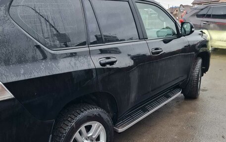 Toyota Land Cruiser Prado 150 рестайлинг 2, 2011 год, 3 250 000 рублей, 8 фотография