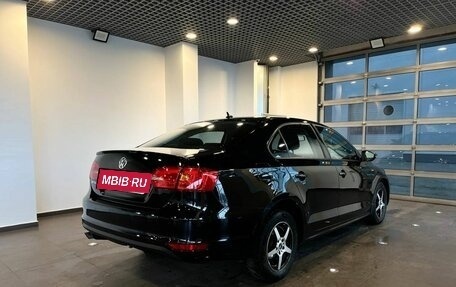 Volkswagen Jetta VI, 2013 год, 985 000 рублей, 3 фотография