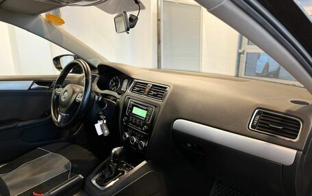 Volkswagen Jetta VI, 2013 год, 985 000 рублей, 11 фотография