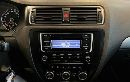 Volkswagen Jetta VI, 2013 год, 985 000 рублей, 13 фотография