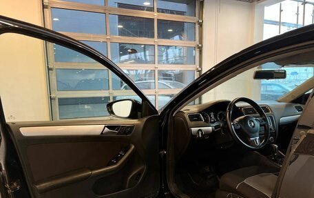Volkswagen Jetta VI, 2013 год, 985 000 рублей, 21 фотография