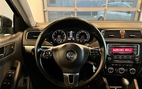 Volkswagen Jetta VI, 2013 год, 985 000 рублей, 10 фотография