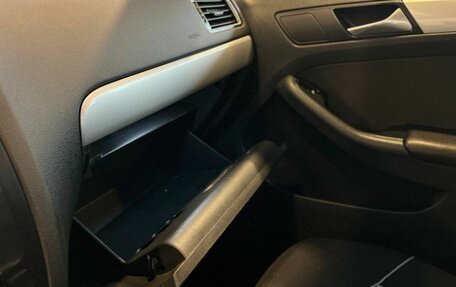 Volkswagen Jetta VI, 2013 год, 985 000 рублей, 29 фотография