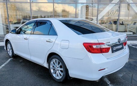 Toyota Camry, 2012 год, 1 680 000 рублей, 7 фотография