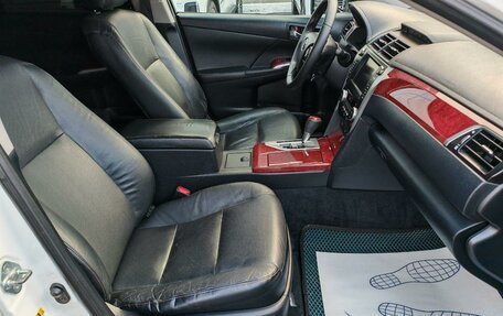 Toyota Camry, 2012 год, 1 680 000 рублей, 10 фотография