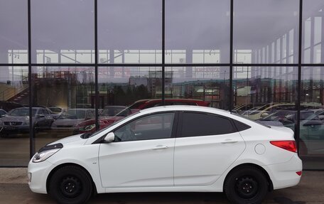 Hyundai Solaris II рестайлинг, 2013 год, 800 000 рублей, 4 фотография