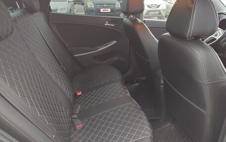 Hyundai Solaris II рестайлинг, 2013 год, 800 000 рублей, 12 фотография