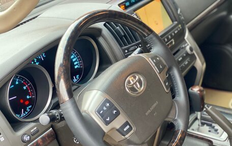 Toyota Land Cruiser 200, 2010 год, 3 150 000 рублей, 18 фотография