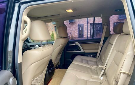 Toyota Land Cruiser 200, 2010 год, 3 150 000 рублей, 17 фотография