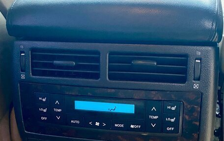 Toyota Land Cruiser 200, 2010 год, 3 150 000 рублей, 21 фотография