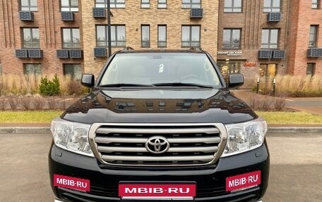 Toyota Land Cruiser 200, 2010 год, 3 150 000 рублей, 2 фотография