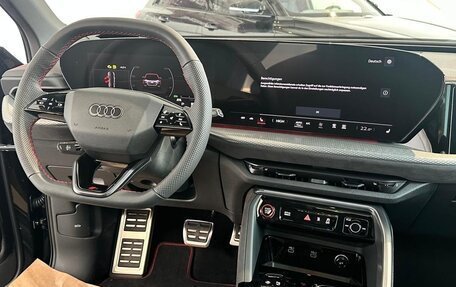 Audi Q5, 2025 год, 9 000 000 рублей, 10 фотография