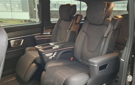 Mercedes-Benz V-Класс, 2024 год, 19 900 000 рублей, 21 фотография