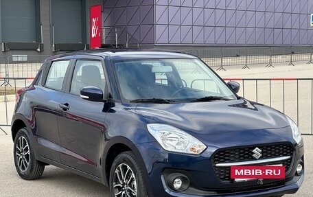 Suzuki Swift V, 2023 год, 2 197 000 рублей, 3 фотография