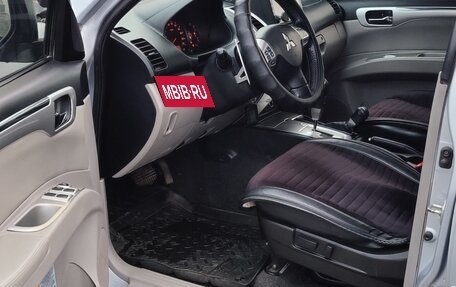 Mitsubishi Pajero Sport II рестайлинг, 2012 год, 2 250 000 рублей, 19 фотография