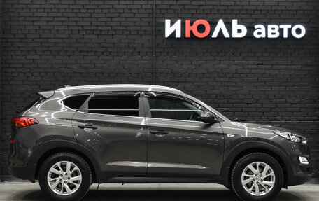 Hyundai Tucson III, 2019 год, 2 630 000 рублей, 8 фотография