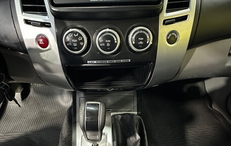 Mitsubishi Pajero Sport II рестайлинг, 2012 год, 1 699 000 рублей, 15 фотография