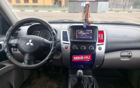Mitsubishi Pajero Sport II рестайлинг, 2008 год, 1 200 000 рублей, 13 фотография