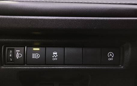 Toyota Camry, 2024 год, 3 900 000 рублей, 14 фотография