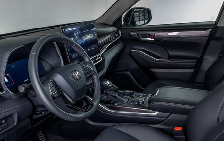 Toyota Highlander, 2025 год, 6 100 000 рублей, 10 фотография