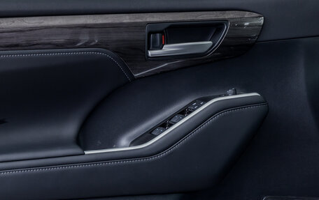 Toyota Highlander, 2025 год, 6 100 000 рублей, 15 фотография