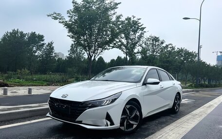 Hyundai Elantra, 2022 год, 1 690 000 рублей, 1 фотография