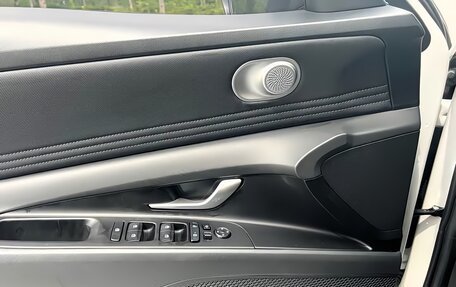 Hyundai Elantra, 2022 год, 1 690 000 рублей, 9 фотография