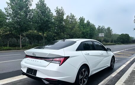 Hyundai Elantra, 2022 год, 1 690 000 рублей, 7 фотография